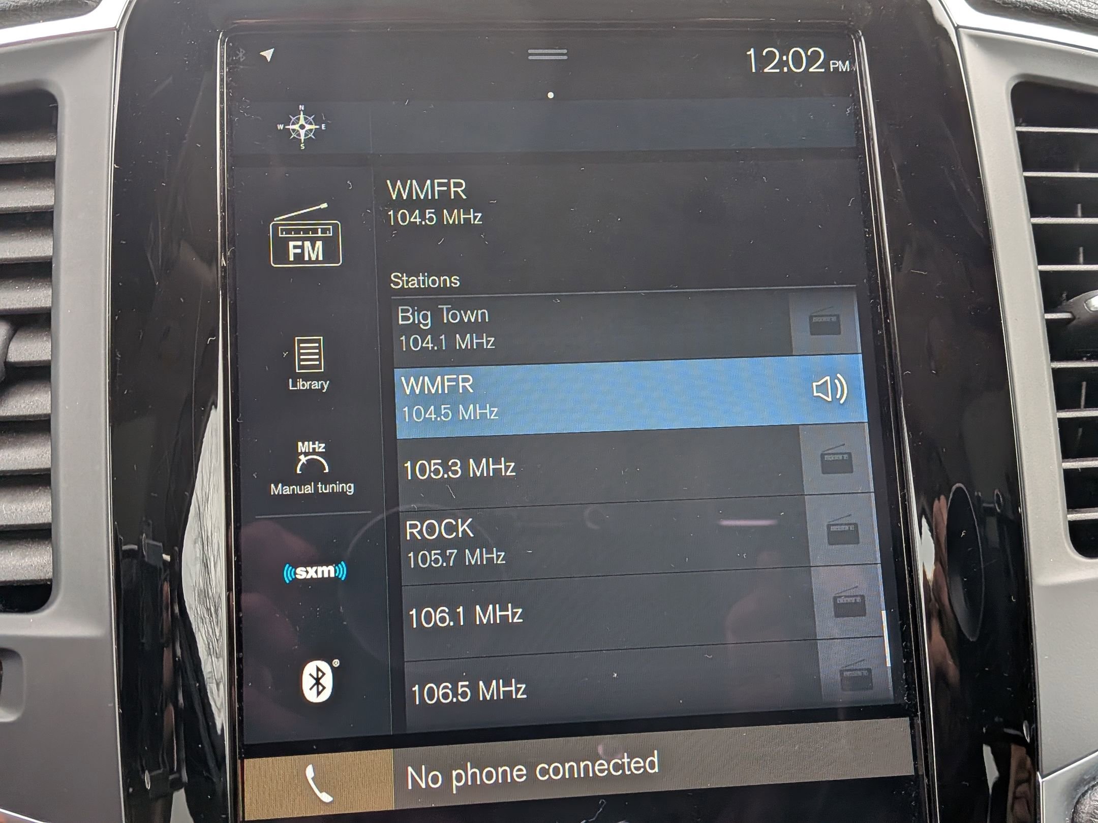 Used 2022 Volvo XC90 T5 Momentum w/ Climate Package image 27