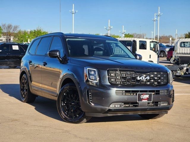 Used 2022 Kia Telluride SX w/ SX Prestige Package image 2