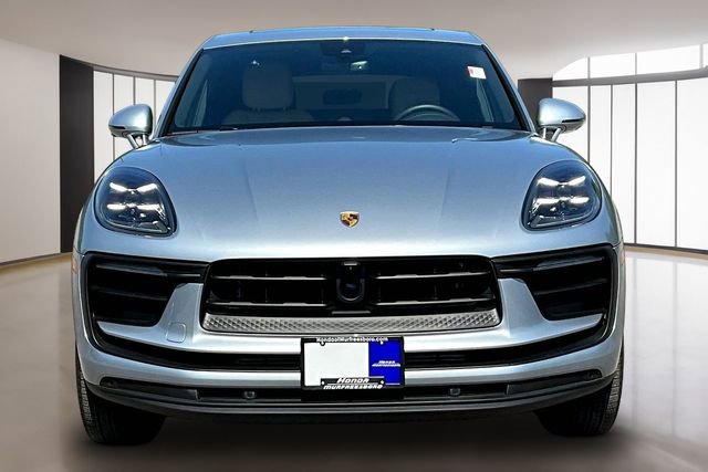 Used 2026 Porsche Macan AWD/4WD image 2
