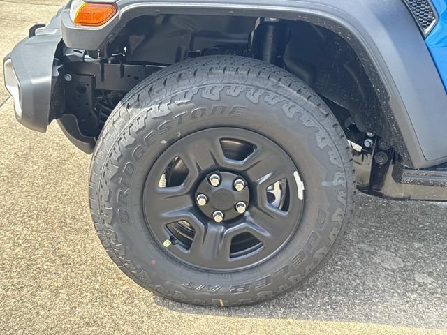 New 2026 Jeep Gladiator Sport AWD/4WD image 4