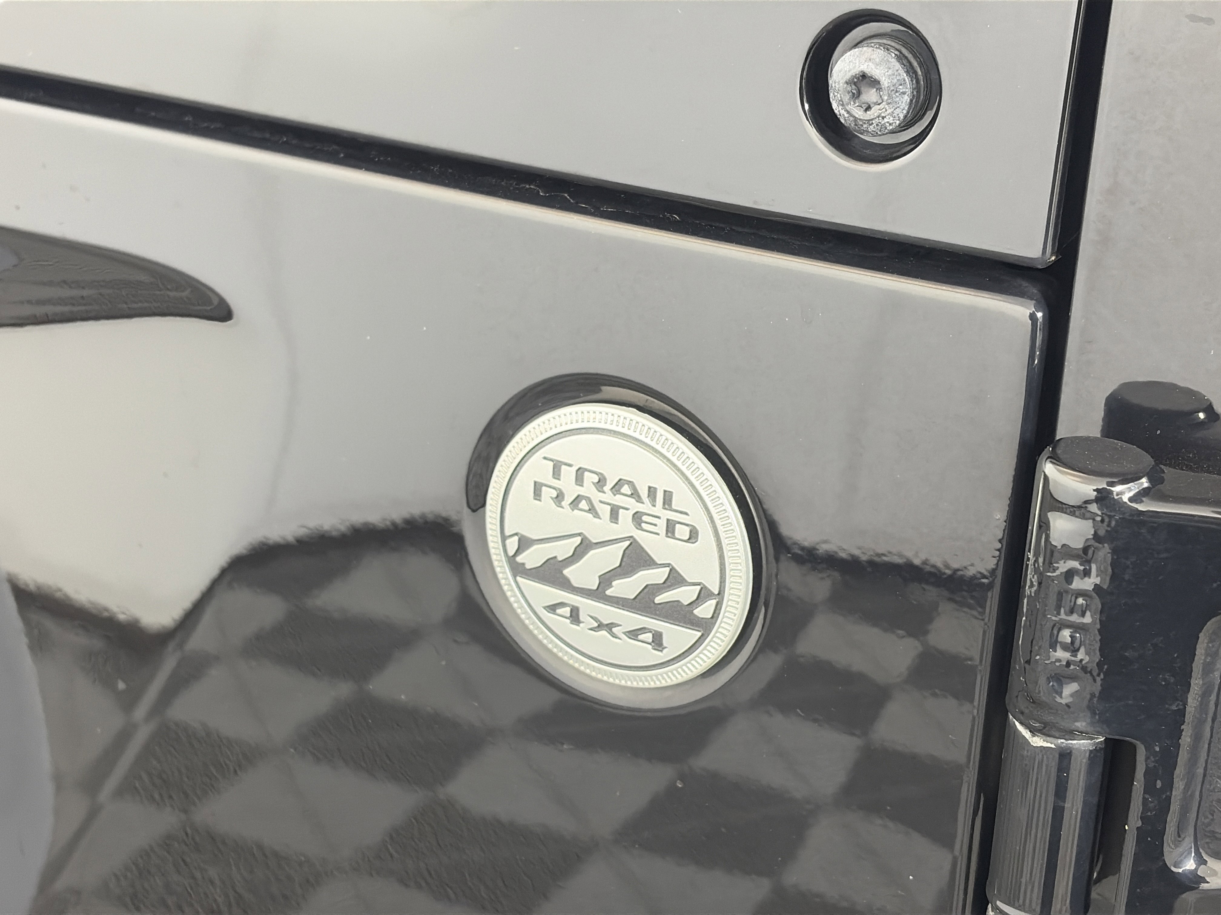 Used 2019 Jeep Wrangler Unlimited Sahara image 16