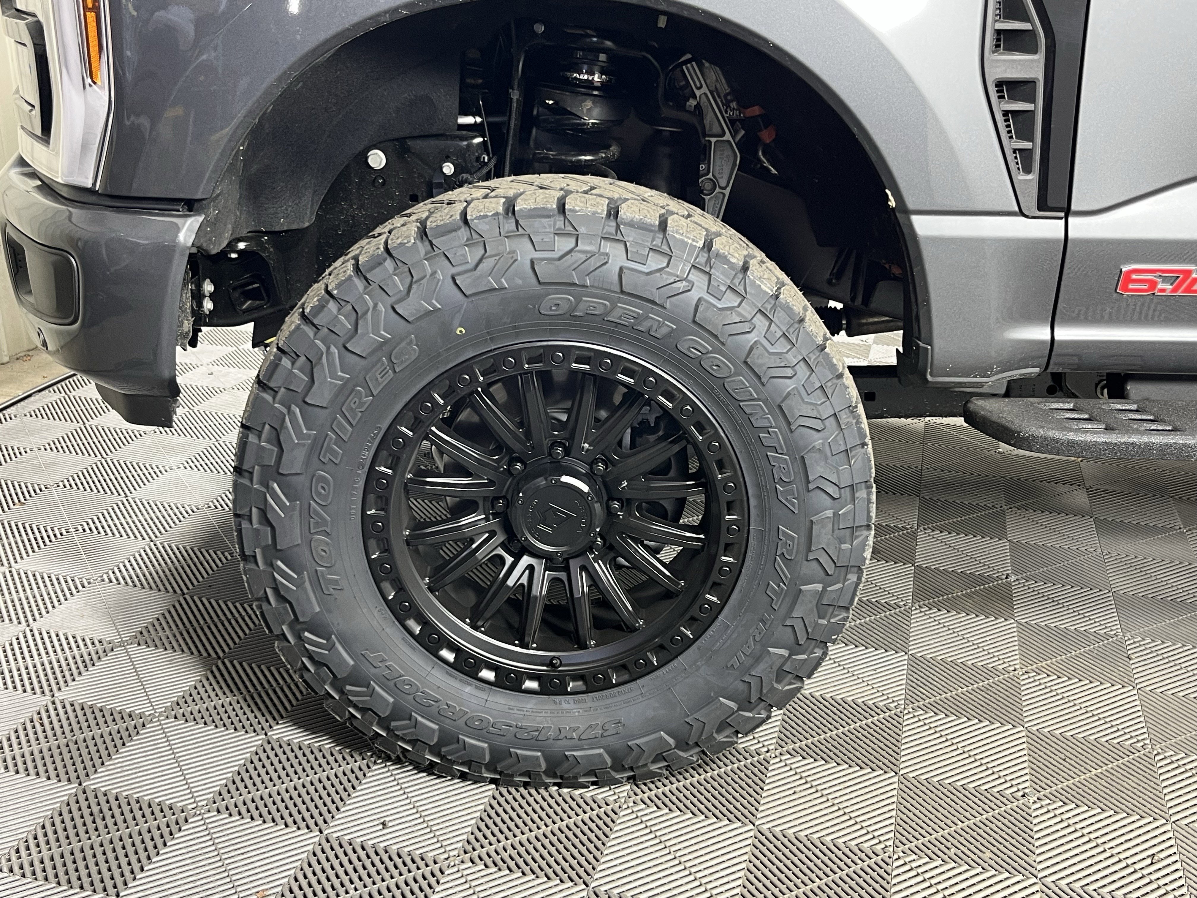 New 2026 Ford F250 Lariat w/ Tremor Off-Road Package image 28