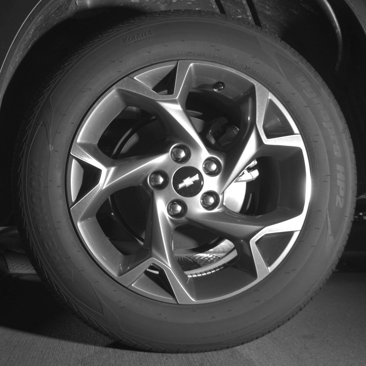 Used 2025 Chevrolet Trax LT FWD image 14