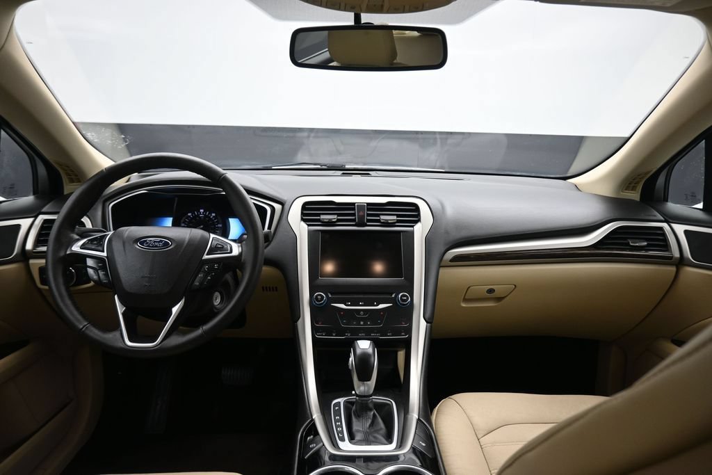 Used 2015 Ford Fusion SE w/ Equipment Group 502A FWD image 34