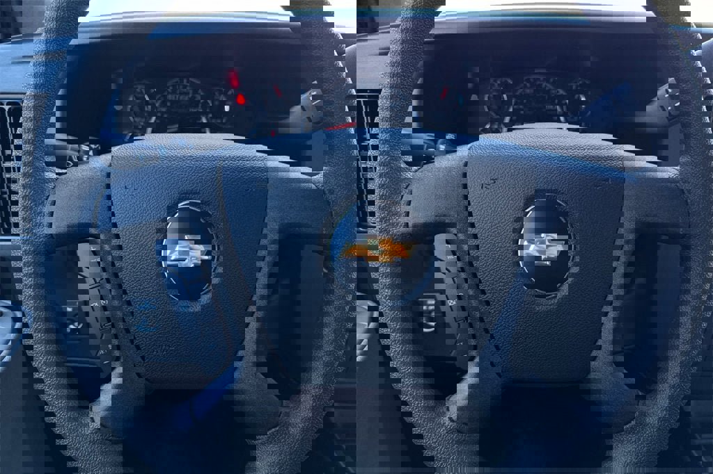 New 2025 Chevrolet Express 2500 w/ Enhanced Convenience Package image 23