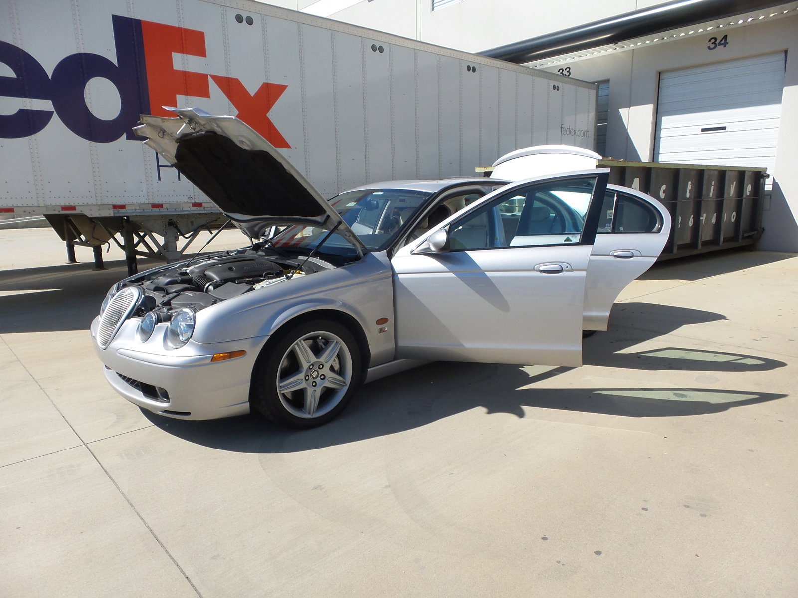 Used 2003 Jaguar S-TYPE R RWD image 73