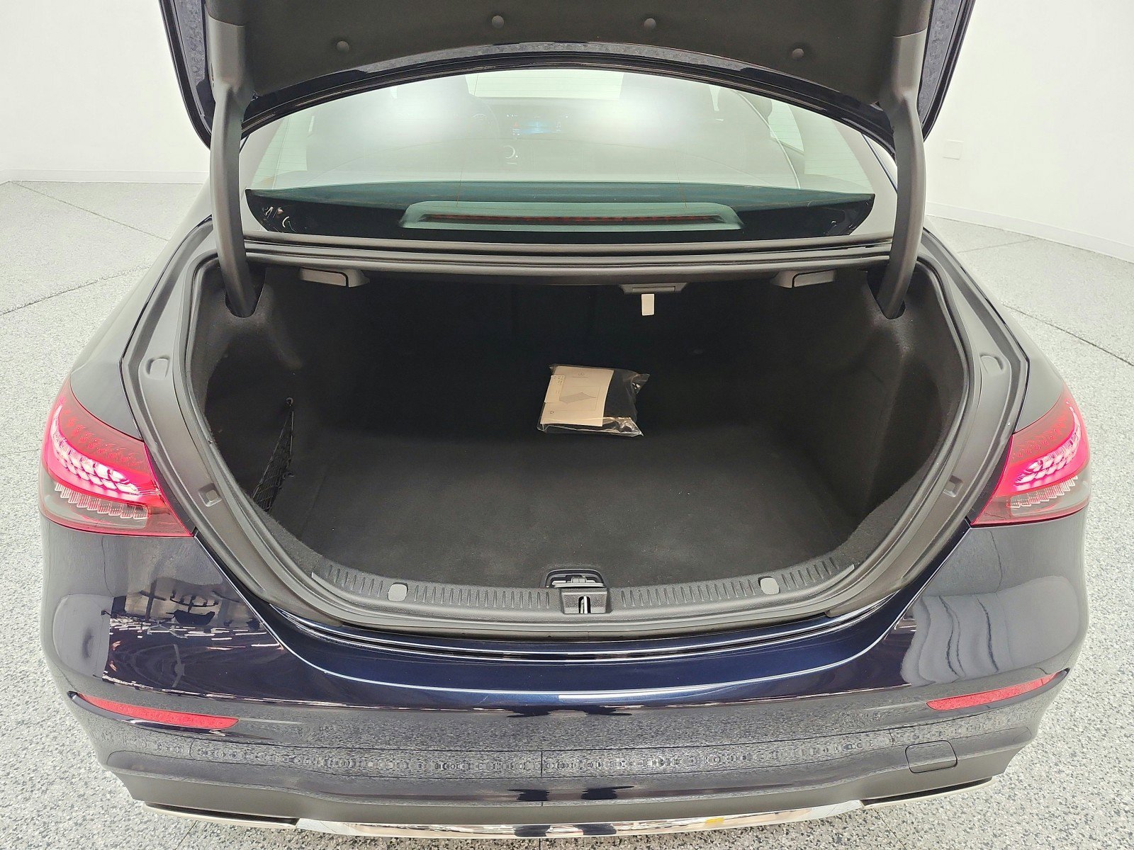 Used 2022 Mercedes-Benz E 350 Sedan image 28