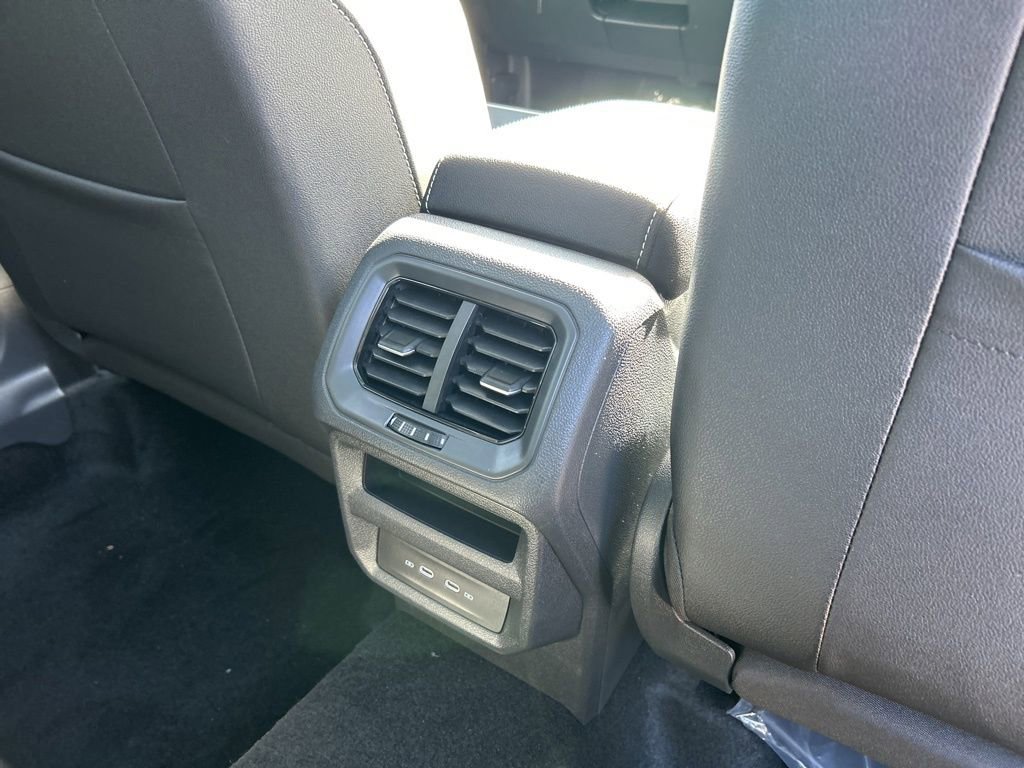 New 2026 Volkswagen Taos SE image 48