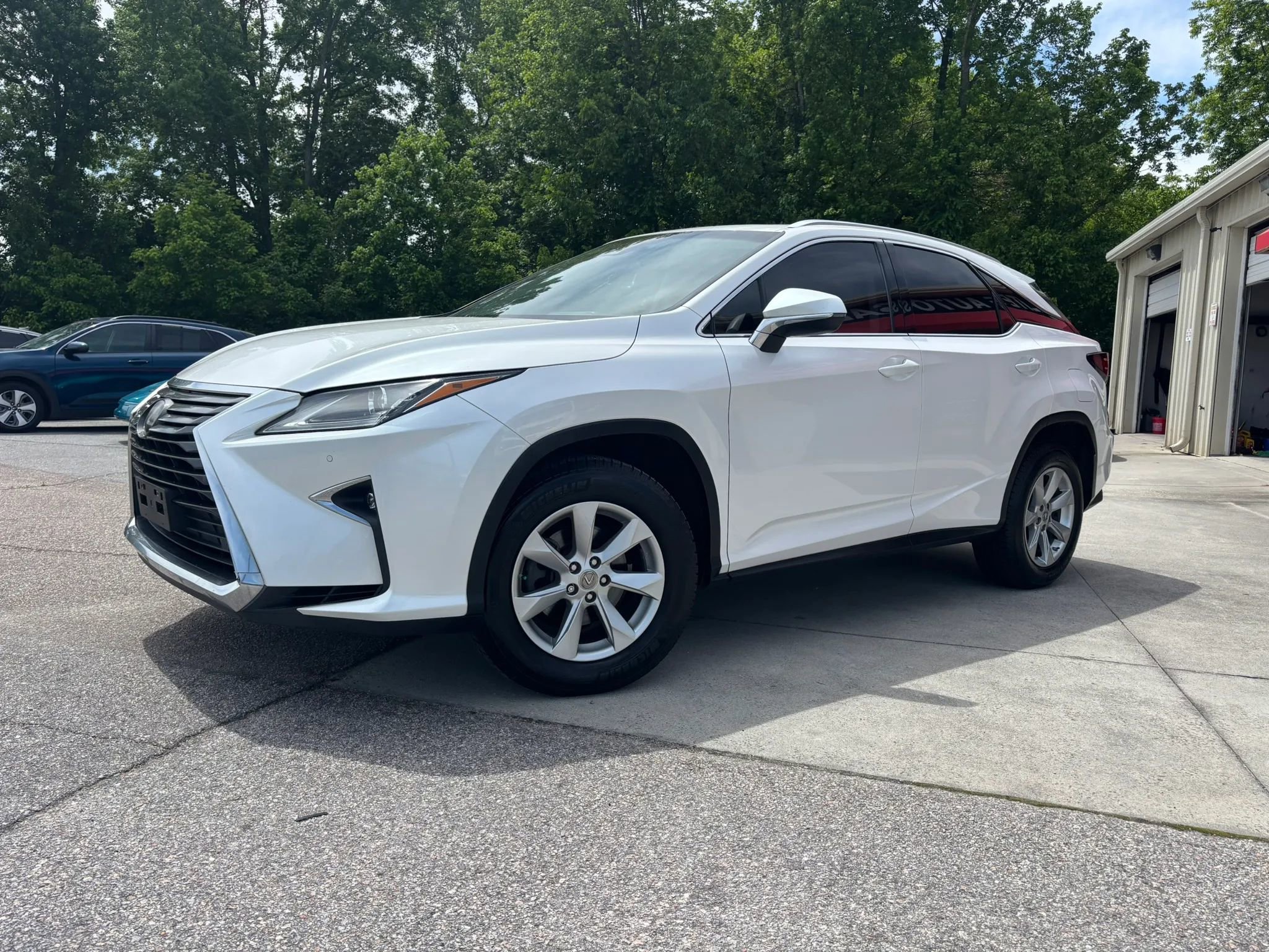 Used 2017 Lexus RX 350 AWD image 3