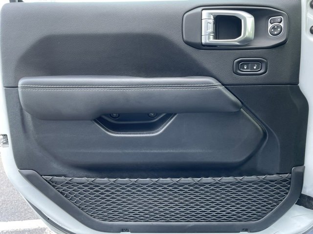 Used 2021 Jeep Wrangler Unlimited Rubicon w/ Cold Weather Group image 9