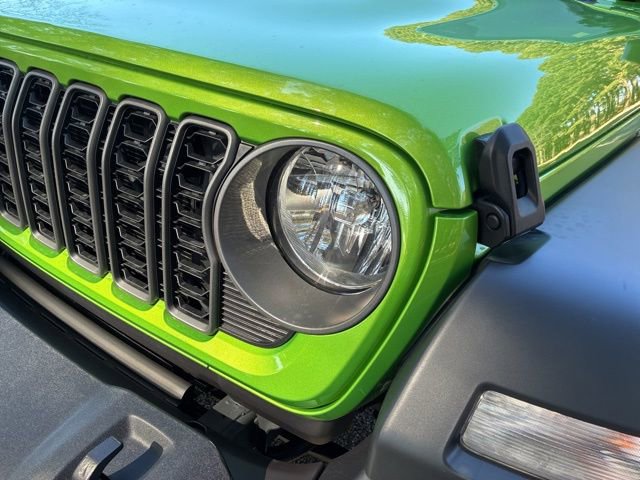 Used 2025 Jeep Wrangler Sport image 10