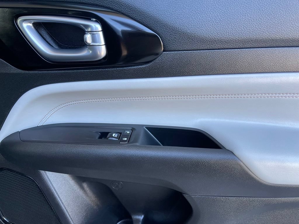 New 2026 Jeep Compass Limited AWD/4WD image 17