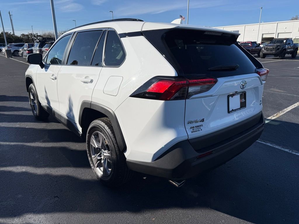 Certified 2025 Toyota RAV4 XLE AWD/4WD image 4