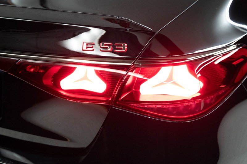 New 2027 Mercedes-Benz E 53 AMG e 4MATIC Sedan image 10
