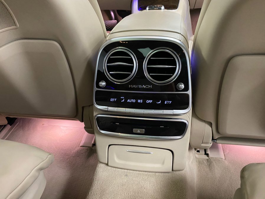 Used 2018 Mercedes-Benz Maybach S 560 4MATIC image 46
