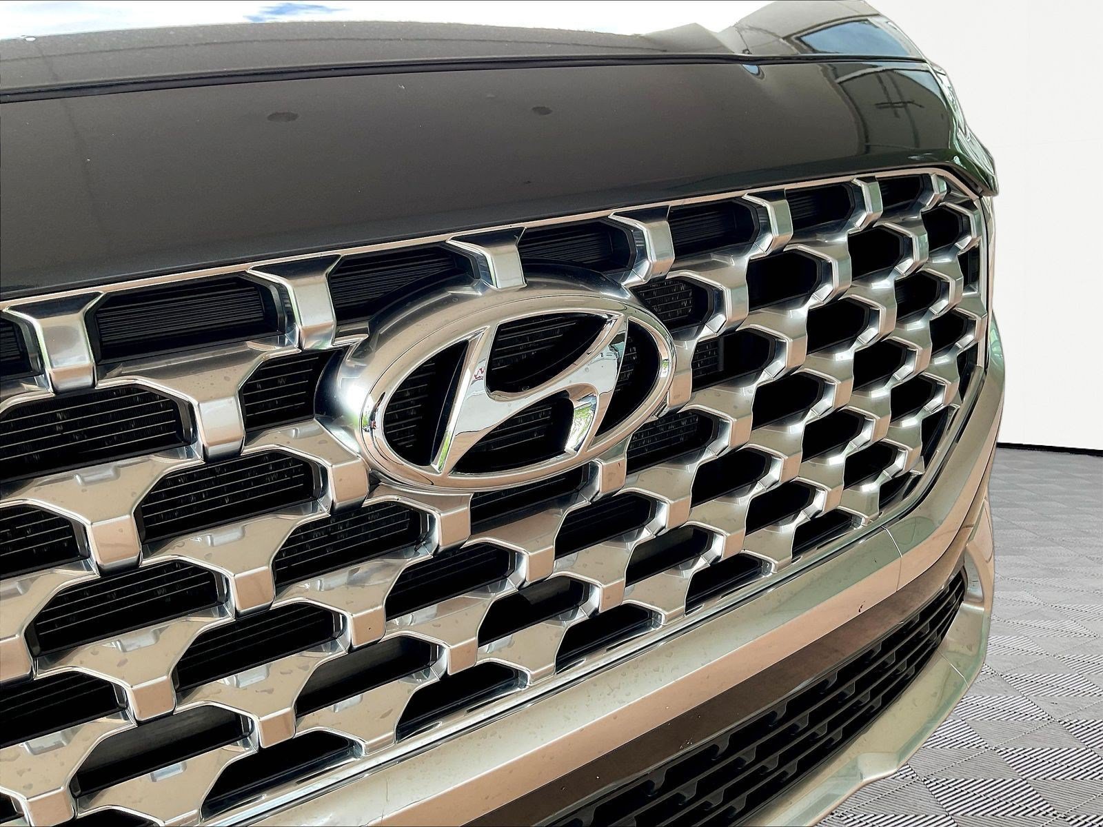 Used 2021 Hyundai Santa Fe SEL w/ Convenience + Premium Package AWD/4WD image 30