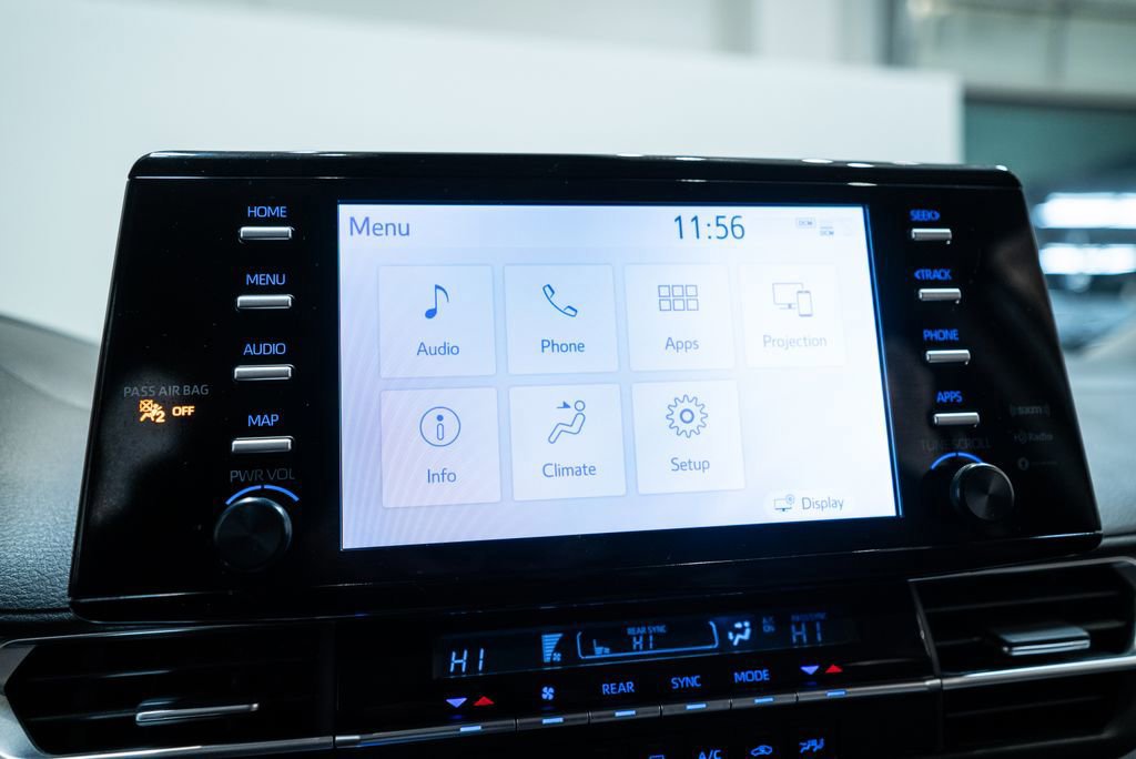 Certified 2023 Toyota Sienna LE image 24