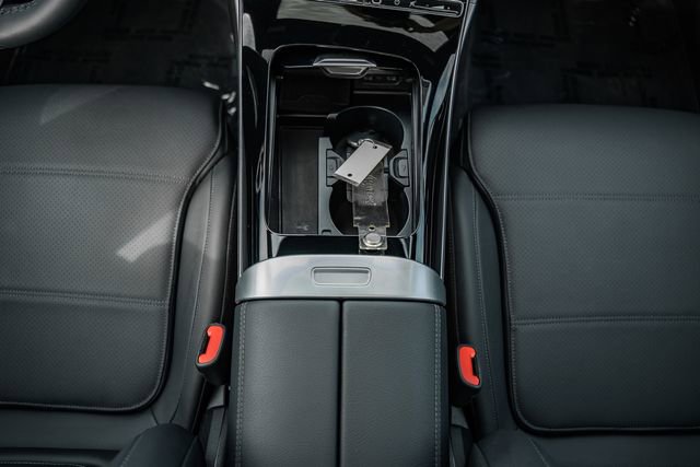 Certified 2025 Mercedes-Benz C 300 4MATIC Sedan image 27