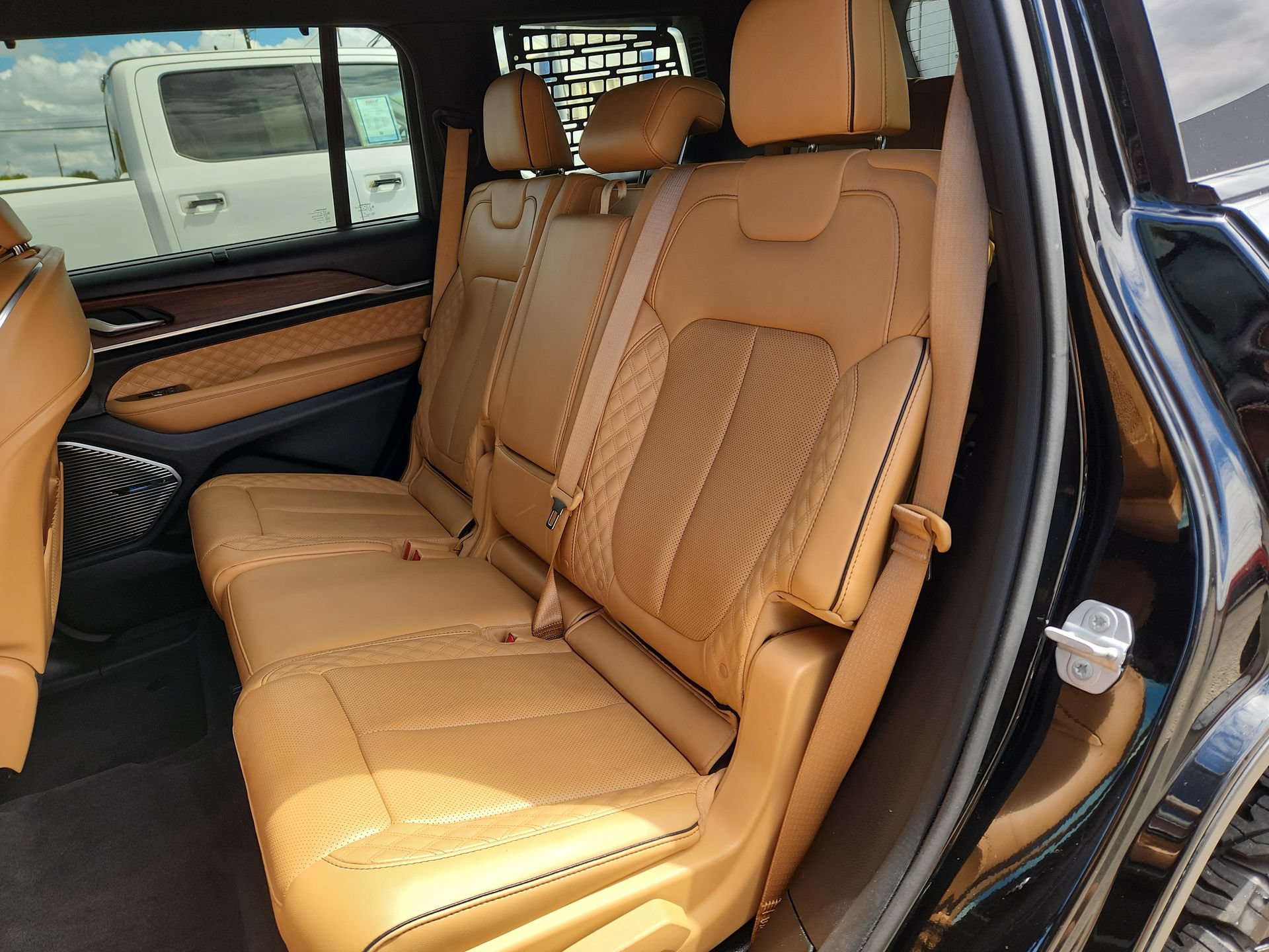Certified 2023 Jeep Grand Cherokee L Summit w/ Advanced Protech Group IV AWD/4WD image 25