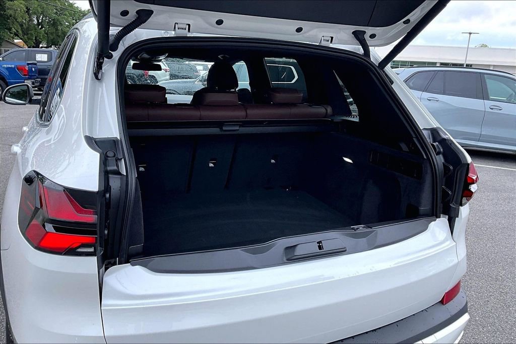 Used 2025 BMW X5 sDrive40i w/ Premium Package RWD image 36