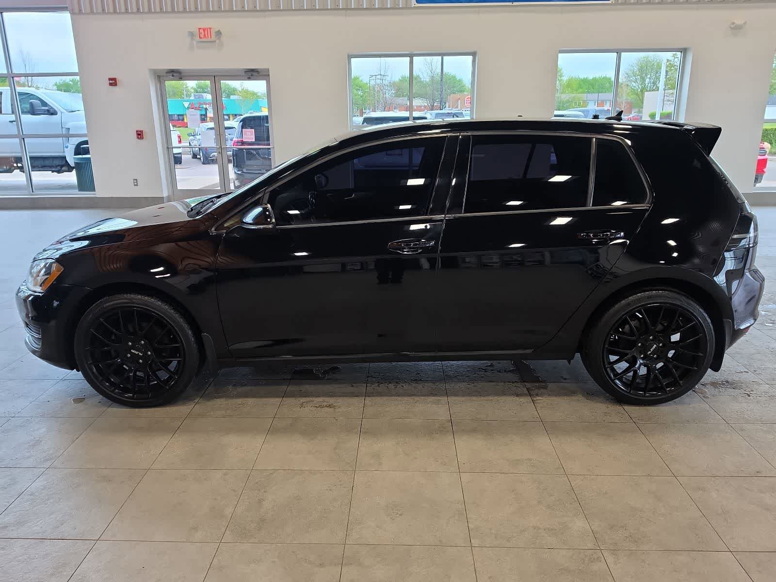 Used 2015 Volkswagen Golf TDI S FWD image 10
