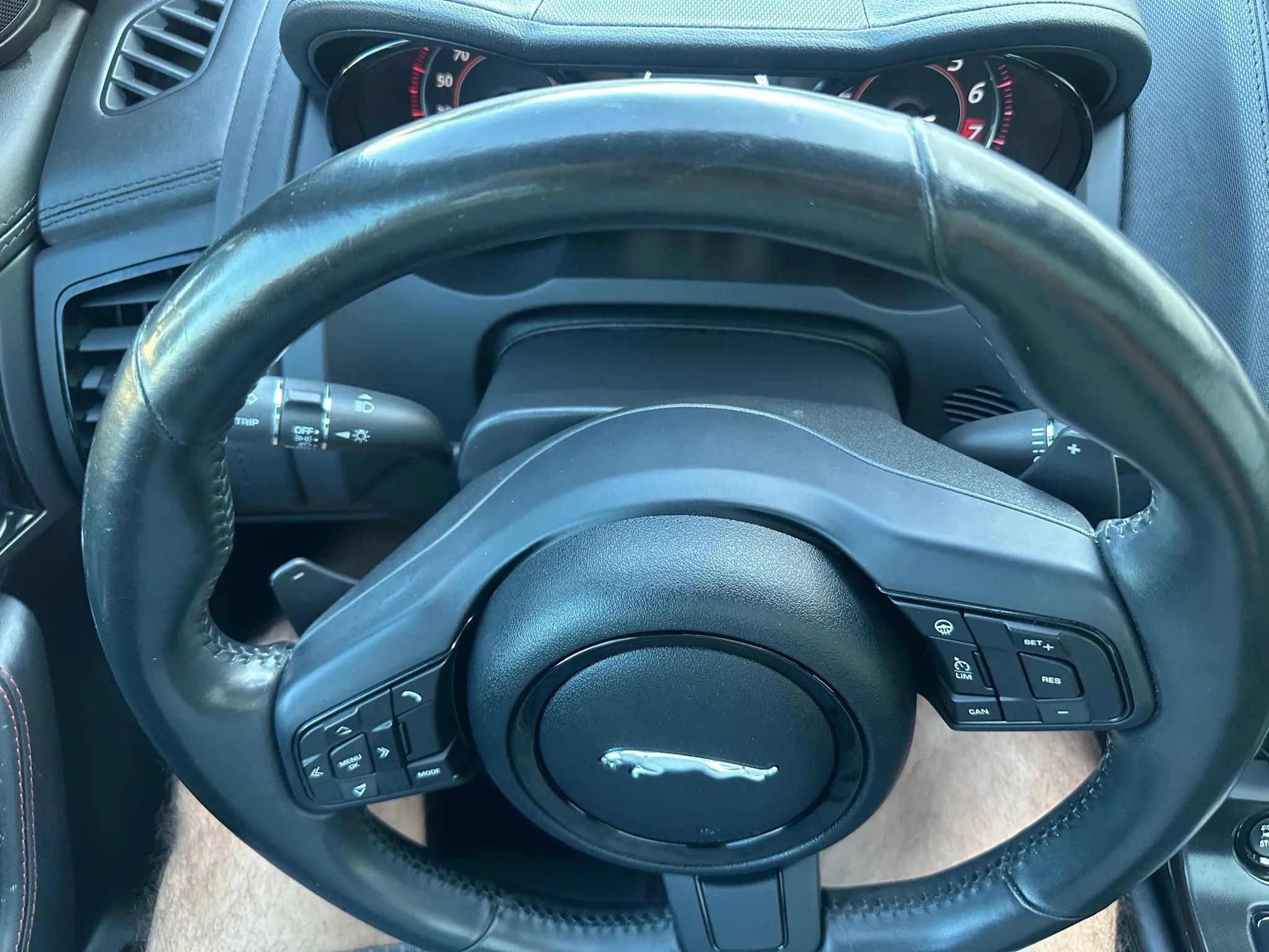 Used 2016 Jaguar F-TYPE S image 27