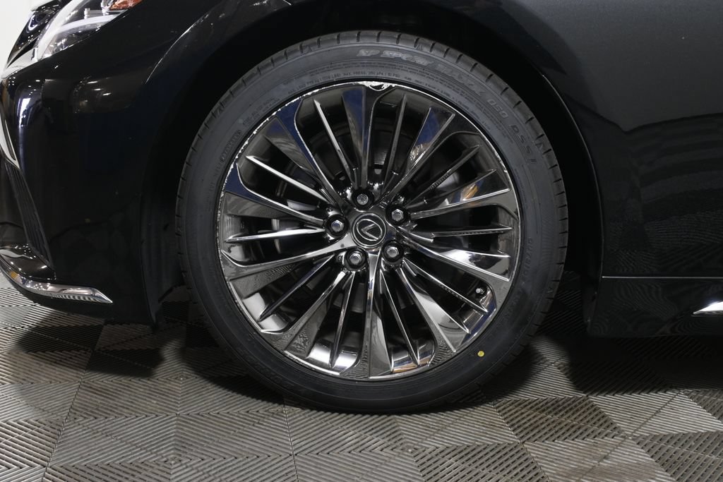Used 2021 Lexus LS 500 AWD w/ Luxury Package image 12