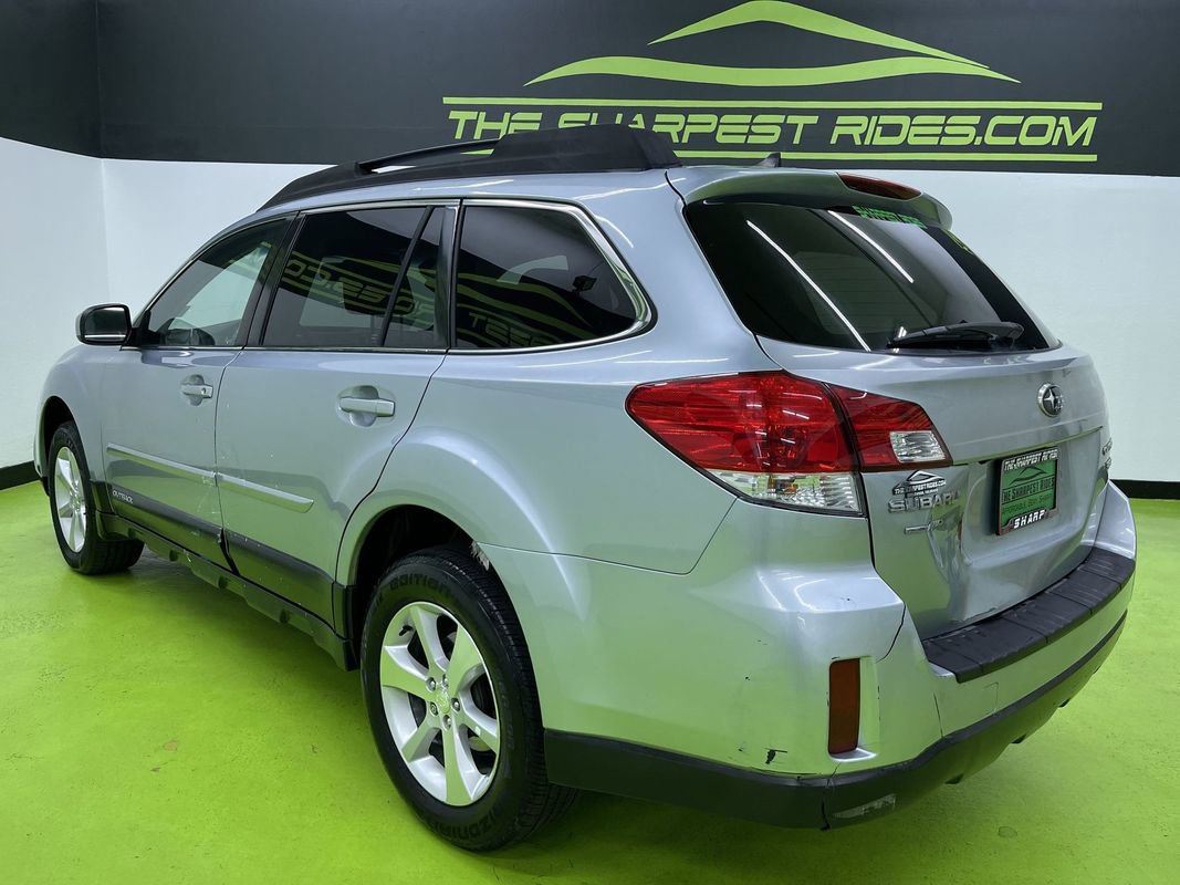 Used 2013 Subaru Outback 3.6R Limited w/ Moonroof Pkg image 7