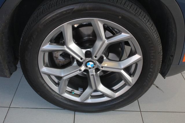 Used 2021 BMW X3 xDrive30i w/ Executive Package image 12