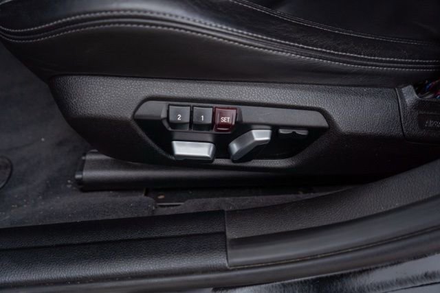 Used 2018 BMW M3 RWD image 17