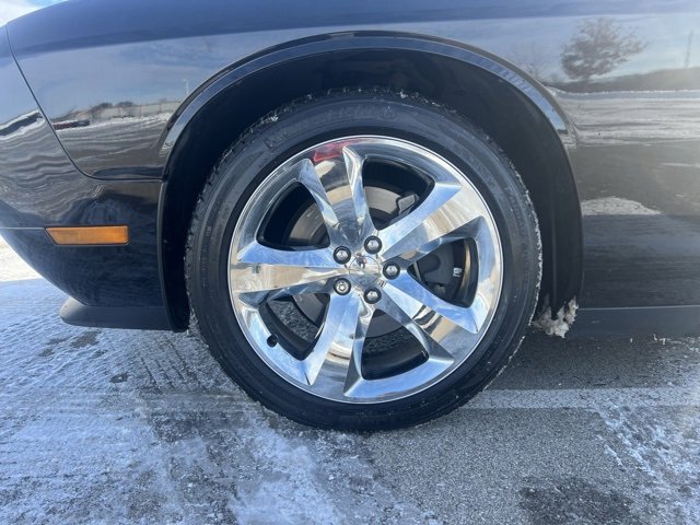 Used 2014 Dodge Challenger R/T image 12
