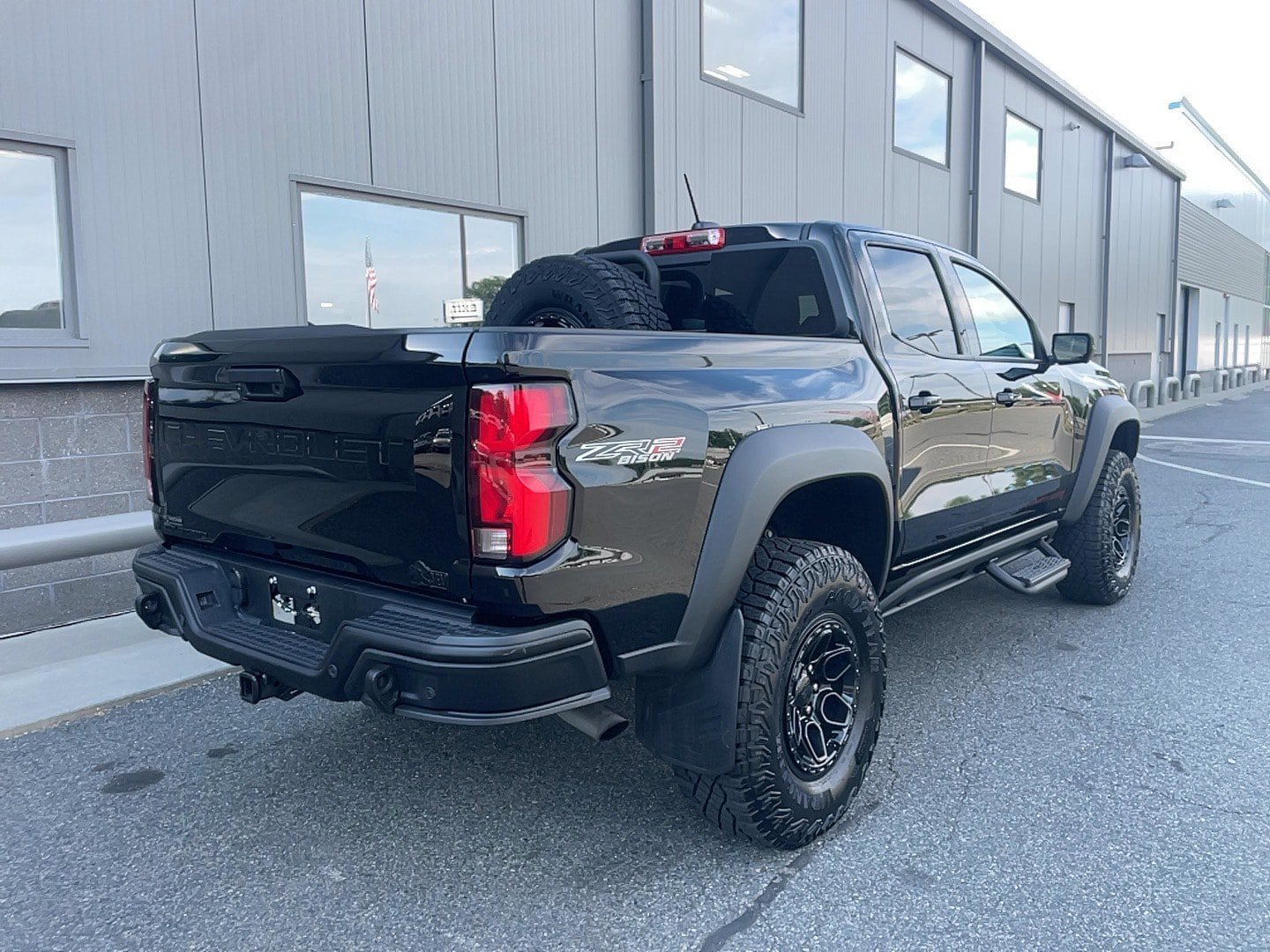Used 2024 Chevrolet Colorado ZR2 w/ ZR2 Bison Edition AWD/4WD image 19