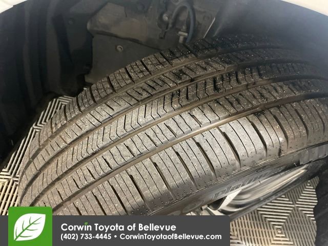 Certified 2023 Toyota Venza LE image 27