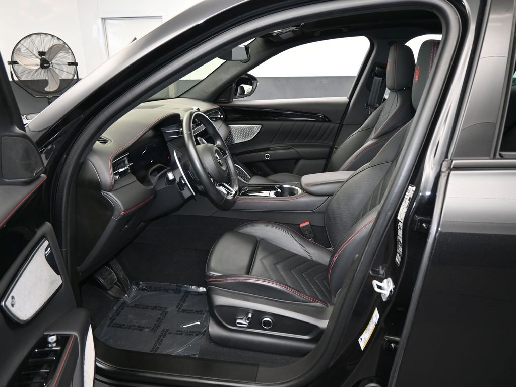 Used 2023 Maserati Grecale Modena image 12