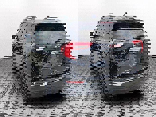 Used 2022 GMC Terrain AT4 w/ LPO, Roadside Safety Package image 4