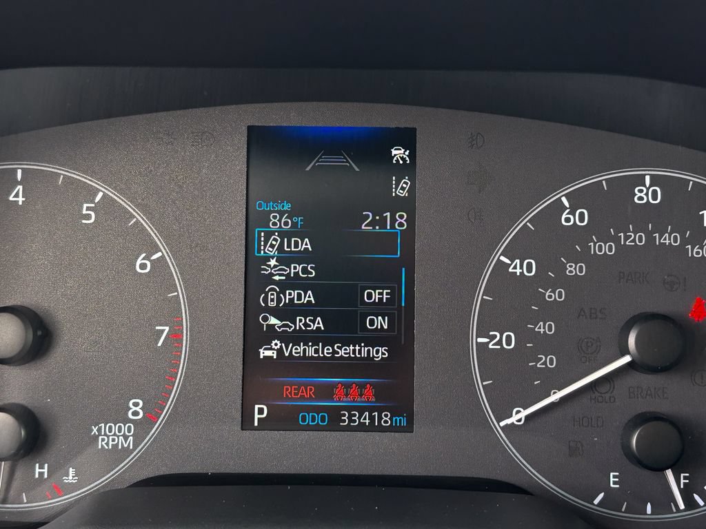 Used 2025 Toyota Corolla LE FWD image 28