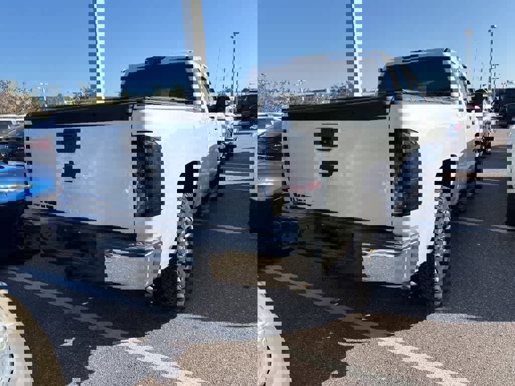 Used 2008 Chevrolet Silverado 1500 W/T image 3