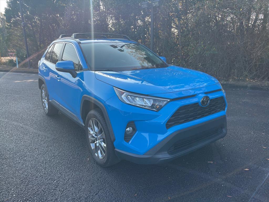 Used 2020 Toyota RAV4 XLE Premium image 1