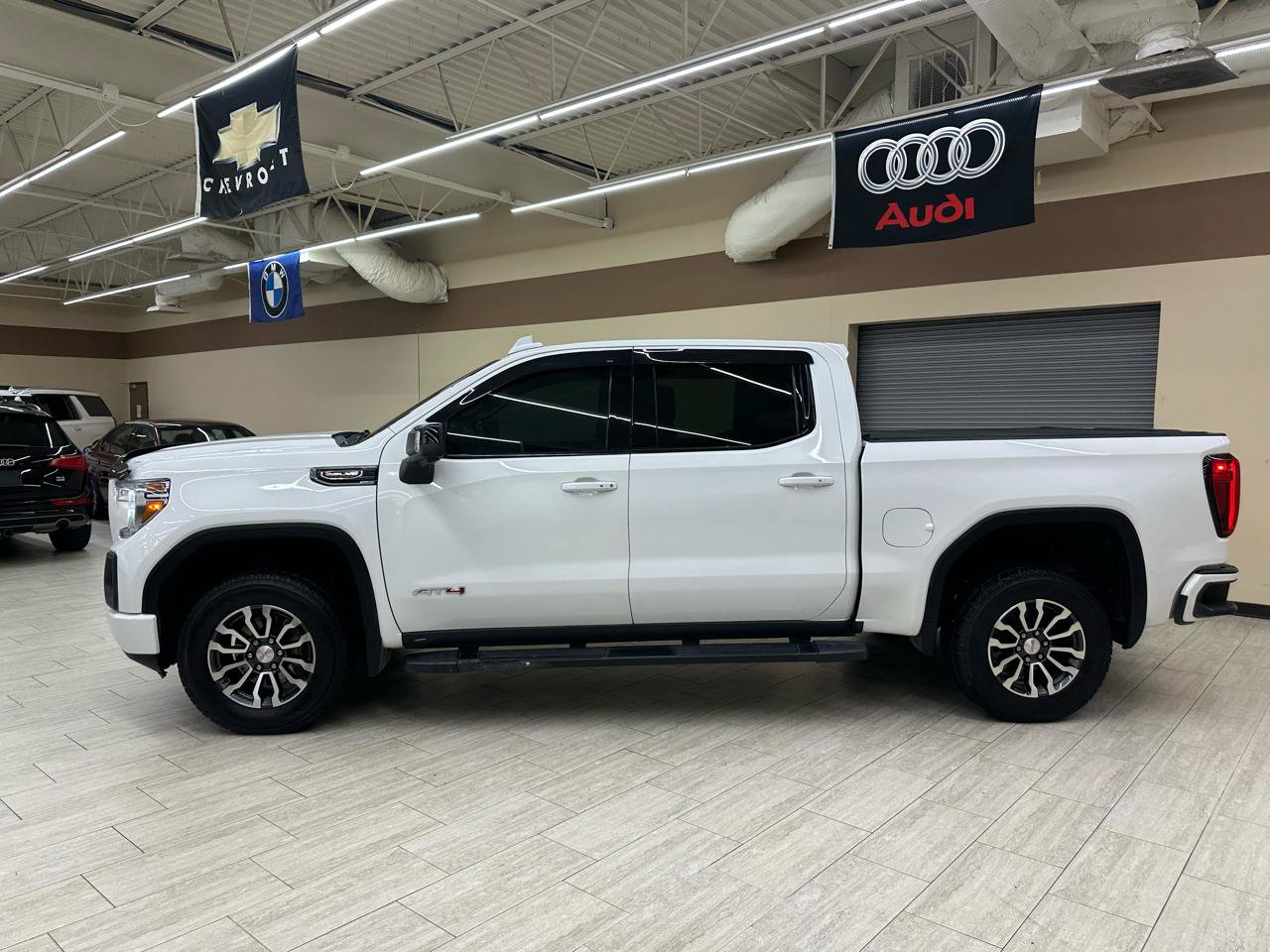 Used 2019 GMC Sierra 1500 AT4 w/ AT4 Premium Package AWD/4WD image 10