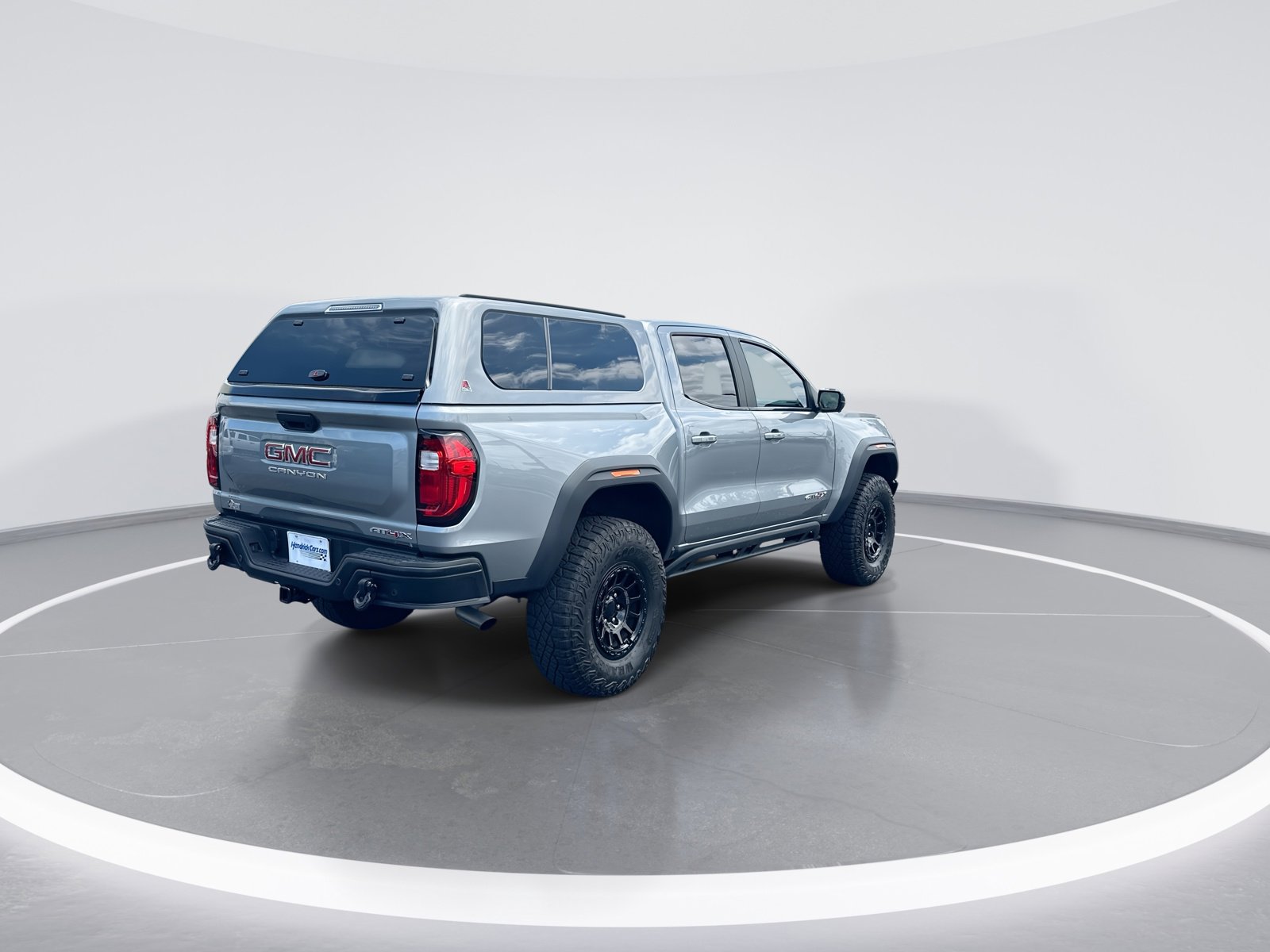 Used 2024 GMC Canyon AT4X w/ AT4X AEV Edition AWD/4WD image 9