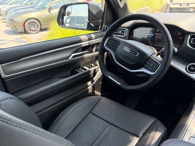 New 2026 Jeep Grand Wagoneer Limited AWD/4WD image 35
