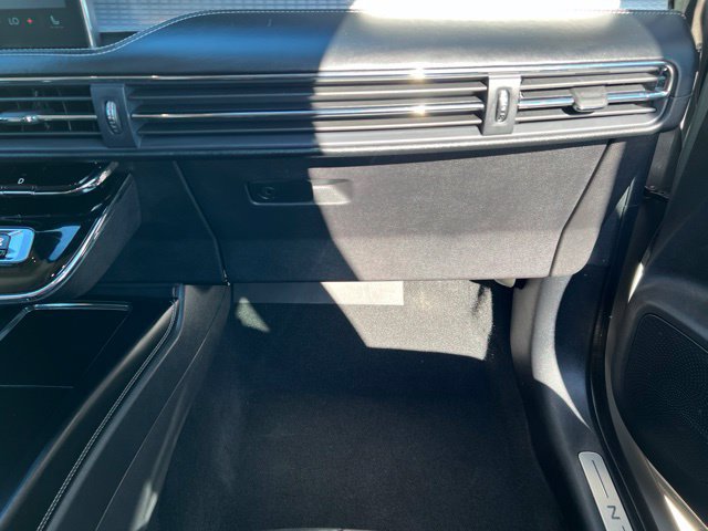 Used 2024 Lincoln Corsair AWD w/ Equipment Group 101A image 37