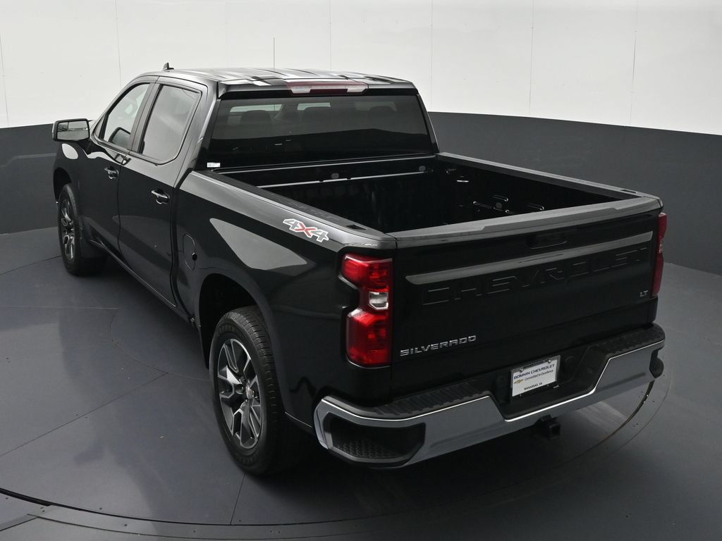 Used 2023 Chevrolet Silverado 1500 LT AWD/4WD image 25
