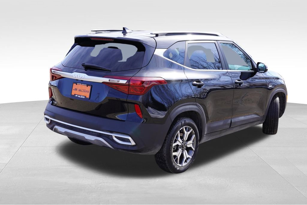 Certified 2023 Kia Seltos EX image 5