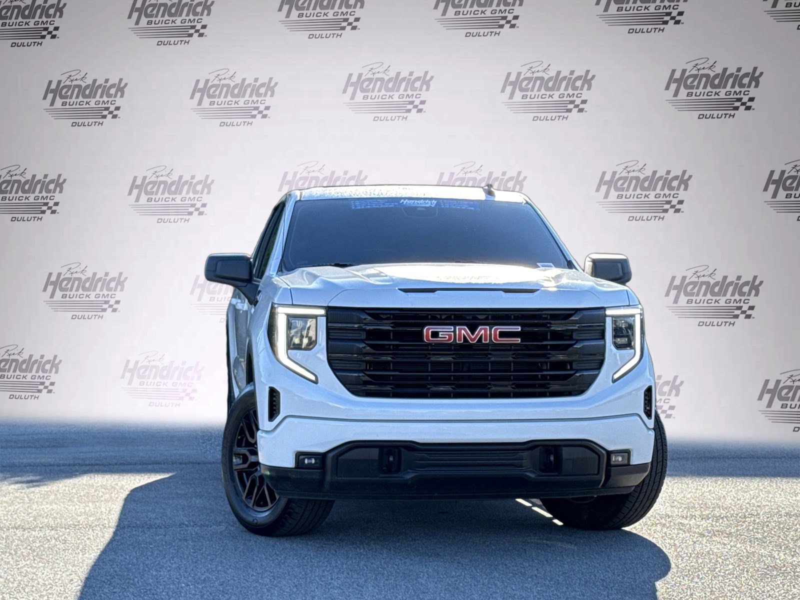 Used 2025 GMC Sierra 1500 Elevation AWD/4WD image 2