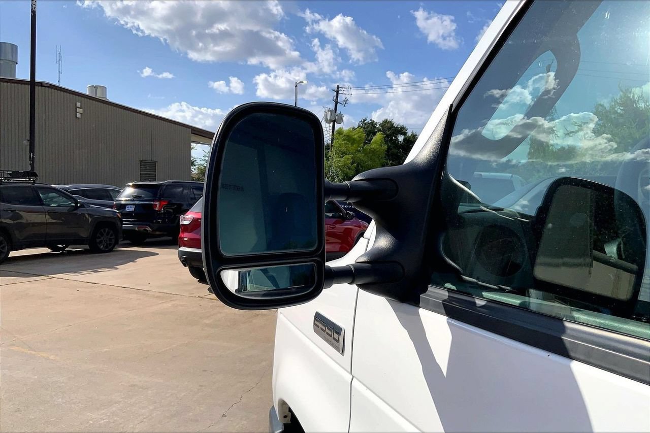 Used 2022 Ford E-350 and Econoline 350 Super Duty RWD image 10