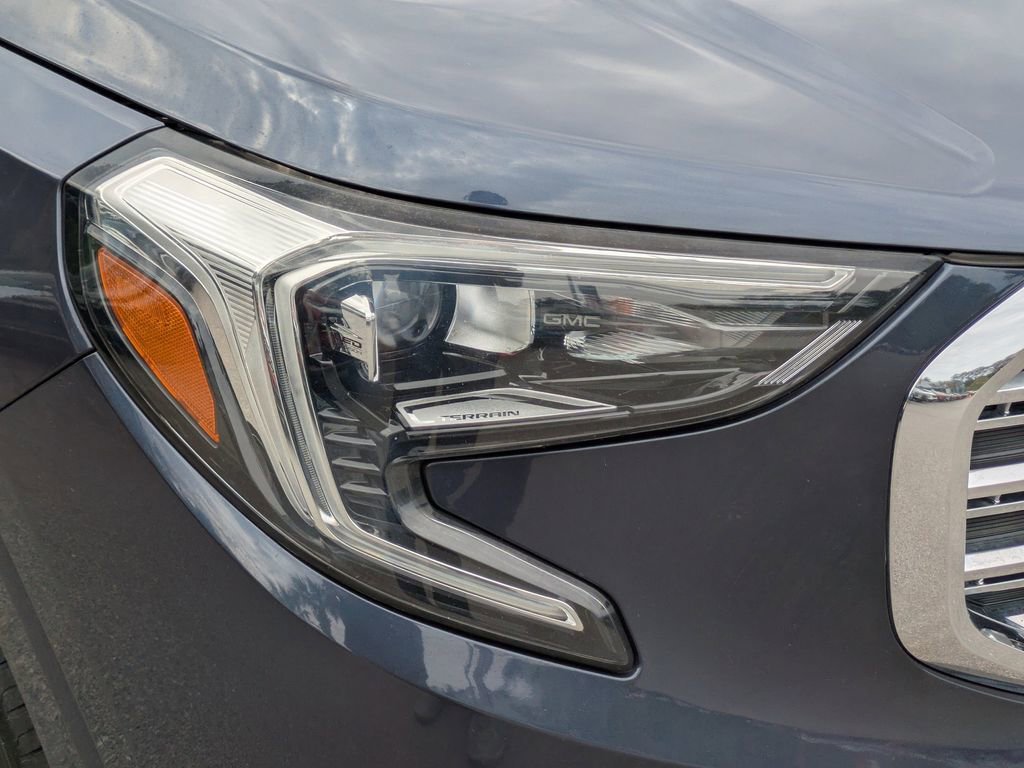 Used 2019 GMC Terrain Denali w/ LPO, 'HIT The Road' Package image 10