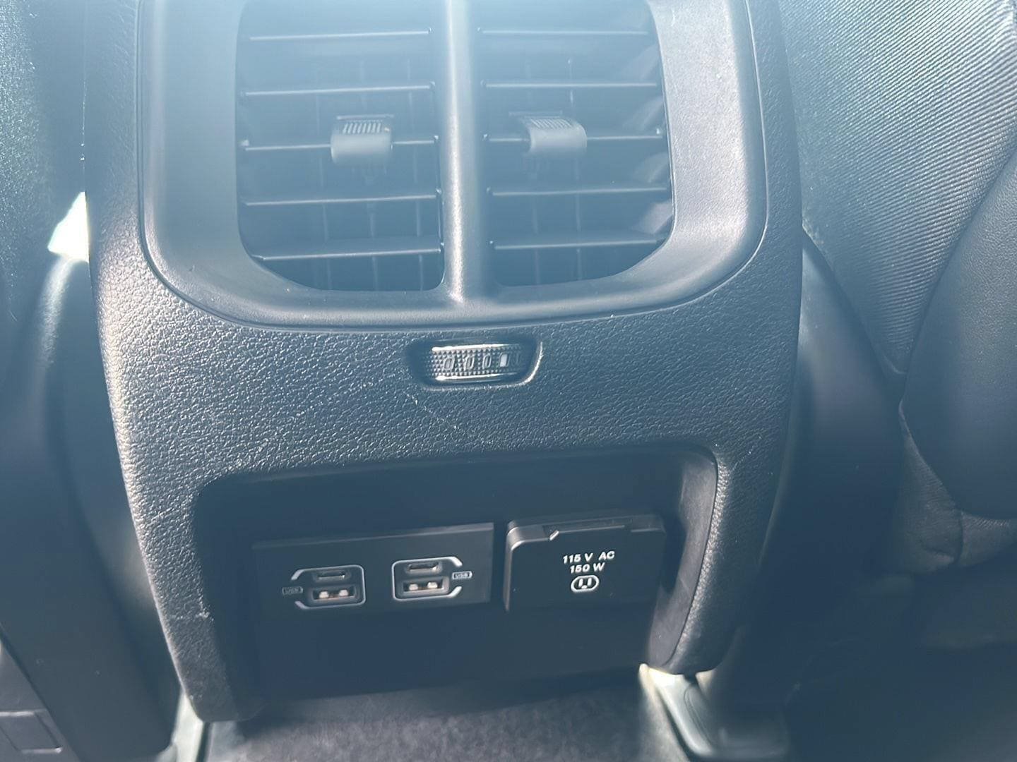 Used 2022 Jeep Cherokee Trailhawk AWD/4WD image 36