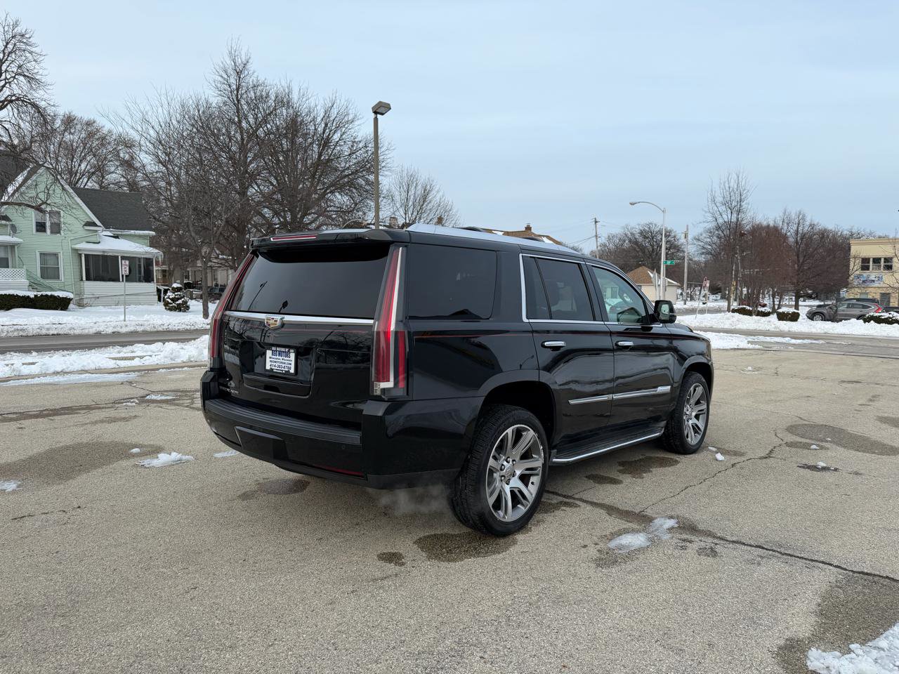 Used 2016 Cadillac Escalade Luxury image 7