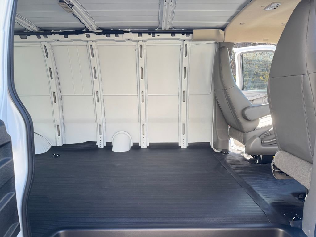 New 2025 Chevrolet Express 3500 Extended w/ Driver Convenience Package RWD image 8